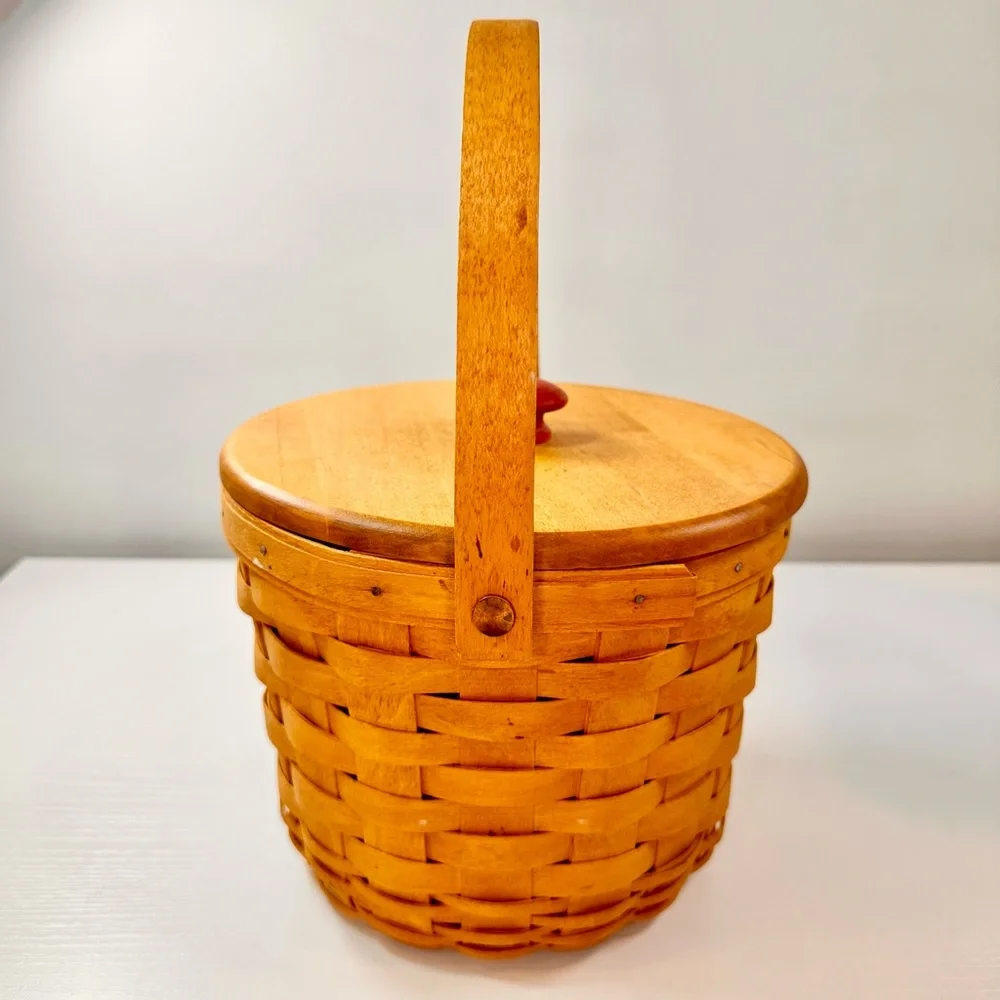 Longaberger Round Basket with Handle and Wooden Lid, Red Knob